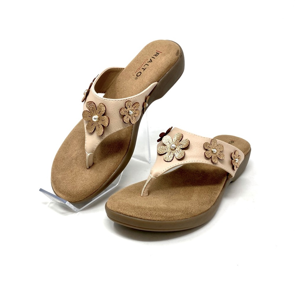 NWOB Rialto Comfort Bella Pale Pink Gold Flower Pearl Center Suede Sandal Sz 7.5